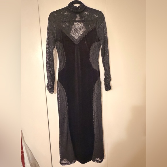 Anthropologie Black Lace and Velvet Midi Dress - Picture 9 of 10